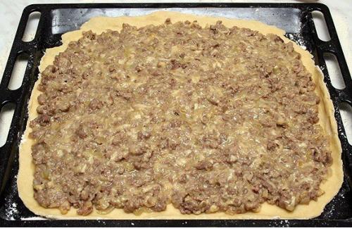 Пирог с сыром и мясом. 07