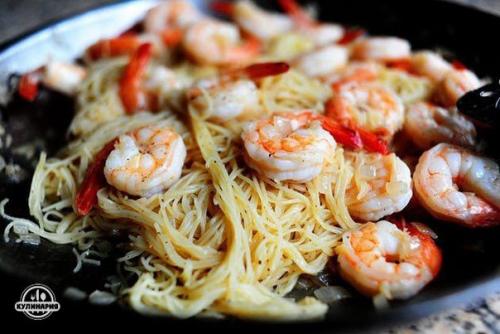 Паста с белым вином и креветками. 04
