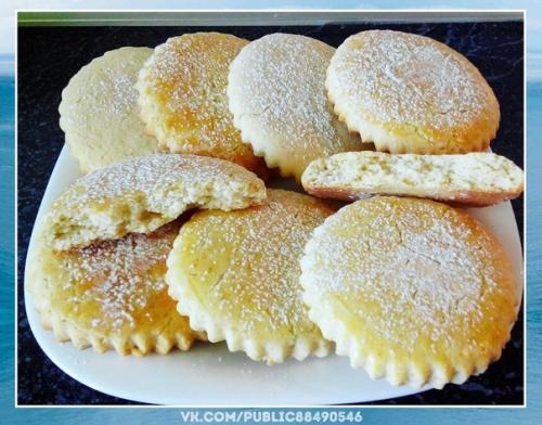 Просто сказка!  Очень нежные и мягкие молочные коржики.