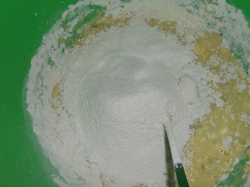 Пончики.  Ингредиенты:   - Молоко 500 мл. 02