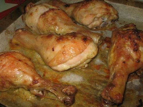 Курица в майонезном соусе.