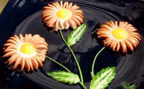 Жареные сосиски Ромашки.