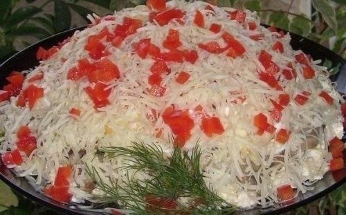 Салат Кучеряшка.  Ингредиенты: