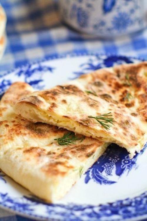 Хачапури.   Хачапури - это блюдо грузинской кухни. 01