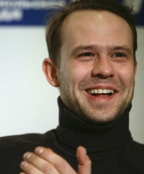 Время не пощадило Кирилла Плетнева из Диверсанта после выхода новых серий актера засыпали советами похудеть и изменить внешний вид. 02