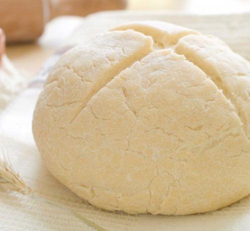 Салат из курицы с авокадо.