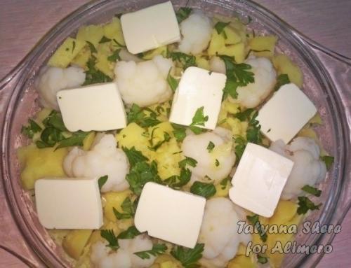 Картофельная запеканка с цветной капустой, маслом и чесноком. 07