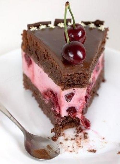 Шоколадный торт с вишнями. 01 Шоколадный торт с вишнями. 01