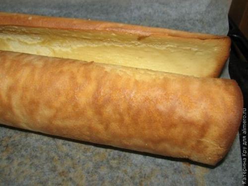 Бисквитный рулет с малиной. 05