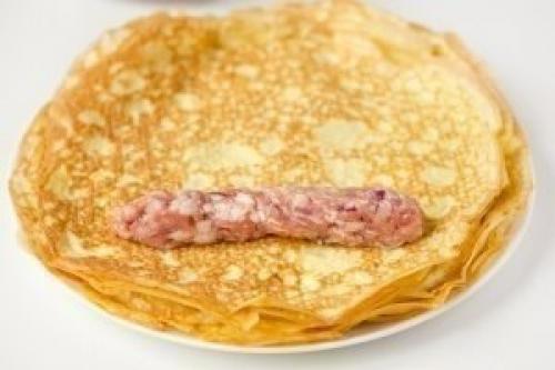 Яичные рулетики с мясной начинкой - отличный завтрак? 05