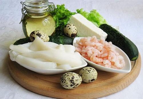 Салат из кальмаров. 01