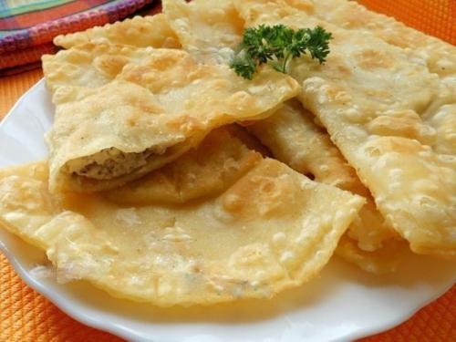 Самые вкусные чебуреки.