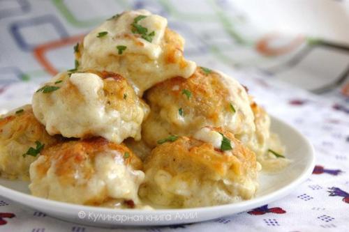 Куриные шарики в сливочном соусе.