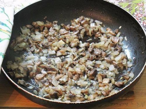 Жюльен из курицы с грибами. 01