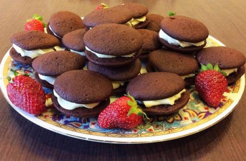 Американское пирожное вупи пай.
