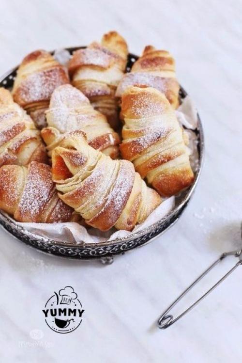 Рогалики с вареньем?