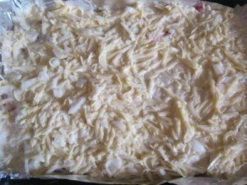 Курица запеченная под тертым картофелем. 06