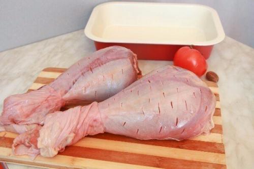 Голень с пряными травами и овощами? 01