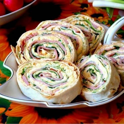 1. крабовые палочки, чеснок, яйцо, натертый сыр, зелень и майонез. 07 1. крабовые палочки, чеснок, яйцо, натертый сыр, зелень и майонез. 07