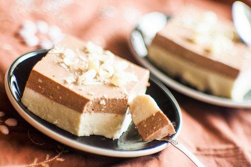 Творожный десерт без выпечки.