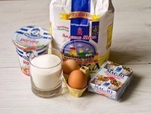 Маффины на клубничном йогурте. 01