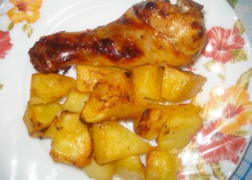 Картошечка с куриными ножками под сметаной, запеченная в духовке. 04