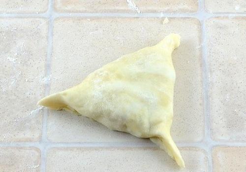 Нежное куриное мясо в хрустящем слоеном тесте? 07