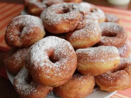 Творожные пончики.  Нам понадобится: