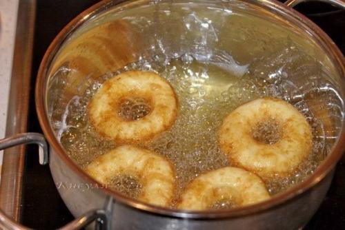 Творожные пончики?   Ингредиенты: 05