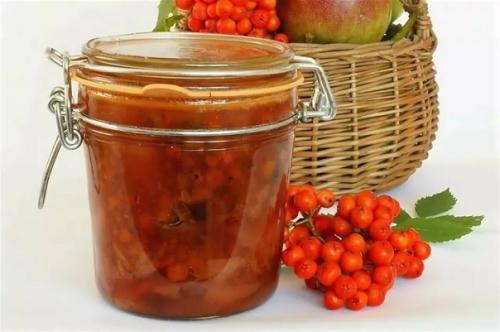 Варенье из красной рябины с медом.