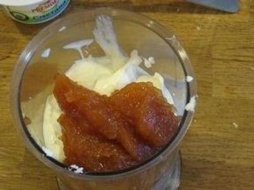 Пирог на сгущенном молоке с кремом из творога. 04