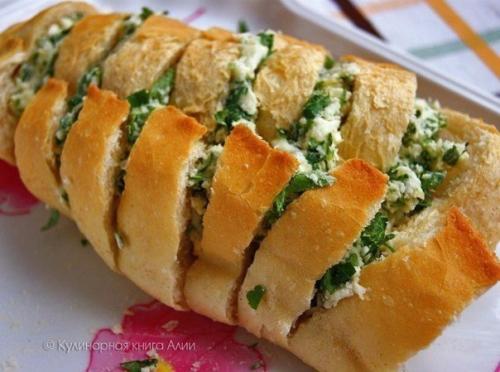 Простая закуска - хрустящий батон с сыром и чесноком. 08