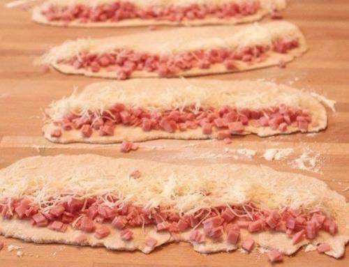 Слоечки с ветчиной и моцареллой. 03