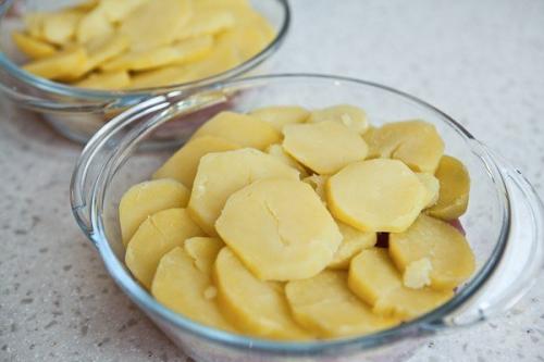 Мясо по-капитански.  Ингредиенты: 02