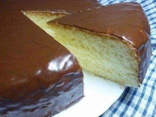 Простой и такой вкусный торт чародейка.