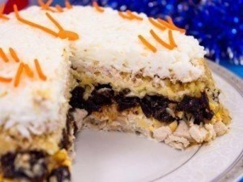 Салат Новогодний. 500 г Филе индейки (или куриного). 07