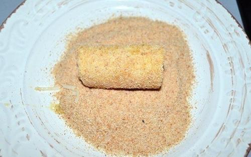 Жареные рулетики из хлеба. 07