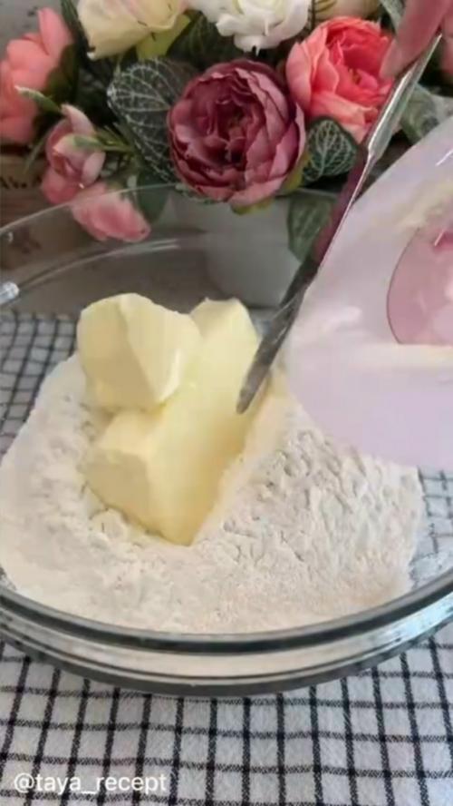 Обалденный ароматный пирог с цитрусовой ноткой - вкуснейщая лимонная начинка, которая никого не оставит равнодушным! 
