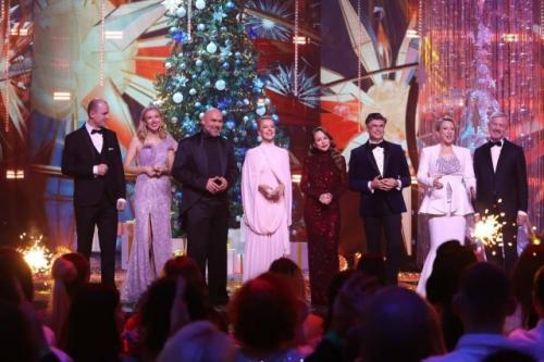 Известны ведущие Новогодней Ночи на Первом! 02 Известны ведущие Новогодней Ночи на Первом! 02