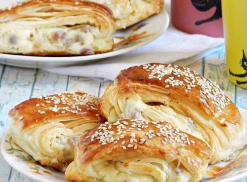 Творожные слойки. Вкусная домашняя выпечка всегда своим вкусом и ароматом пленяет. Творожные слойки. Вкусная домашняя выпечка всегда своим вкусом и ароматом пленяет.