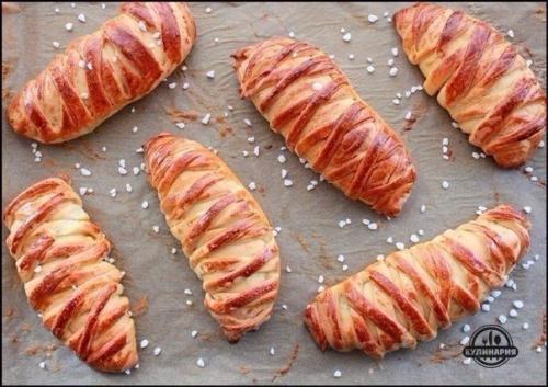 Булочки с творогом и персиком. 07