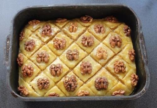 Пахлава.  Пахлава.  Нежное тесто, ореховая начинка и насыщенный медовый вкус. 08