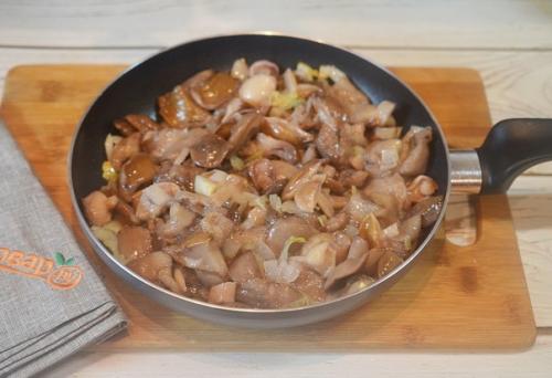 Мясные ватрушки с грибами и сыром. 02