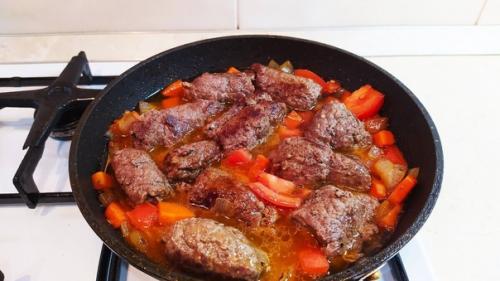 Мясные рулетики. Очень нежные, ароматные! 07