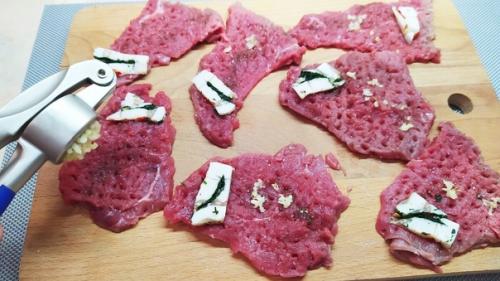 Мясные рулетики. Очень нежные, ароматные! 02