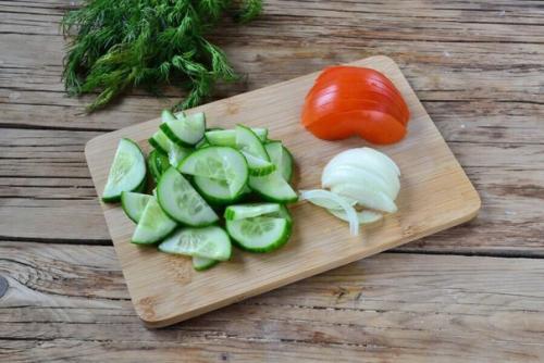 Шаверма с пикантной курочкой и чесночным соусом. 02