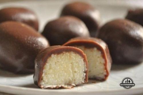Творожные шарики в шоколаде.