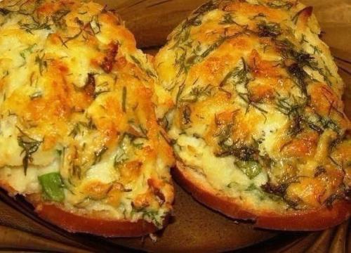 Ленивчики.

Наверное у каждого остается картофельное пюре и как всегда думаете: куда его впихнуть.  