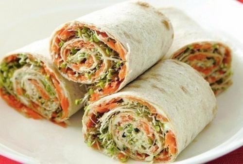 Рулет из лаваша: топ - 6 рецептов.
