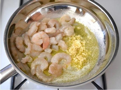 Паста с креветками и томатами. 03